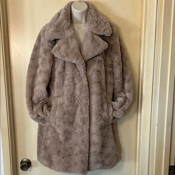 Kenneth Cole New York Women's Plush Teddy Jacket - Beige size M - Picture 6 of 13